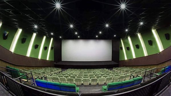 ഏരീസ് പ്ലക്‌സ് തിയറ്റര്‍