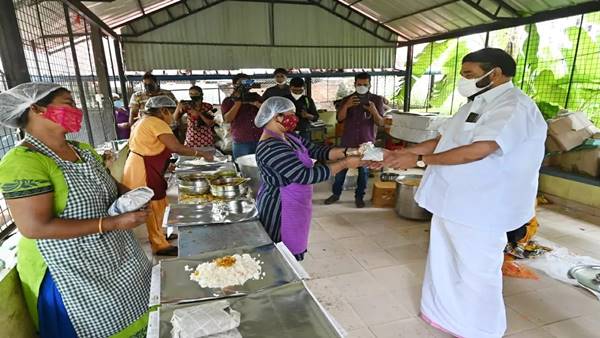പിന്തുണയുമായി മന്ത്രി വി എന്‍ വാസവനും
