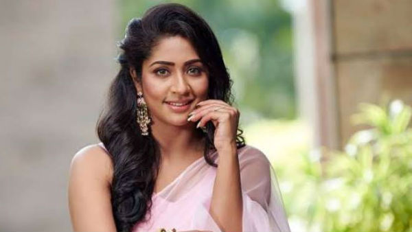 ഷോയില്‍ പങ്കെടുത്ത നടിമാര്‍ തന്നെയാണ് അവിടെ നടന്നത് 