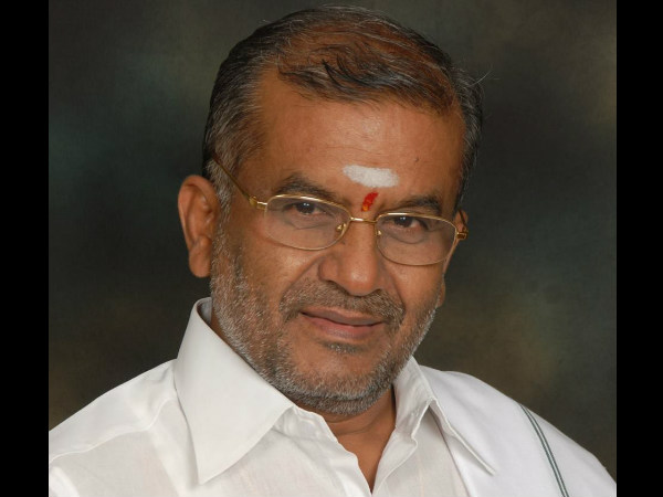 കോണ്‍ഗ്രസില്‍ ചേരുന്നതിന്റെ ആദ്യപടിയായി നവംബർ 9ന് 