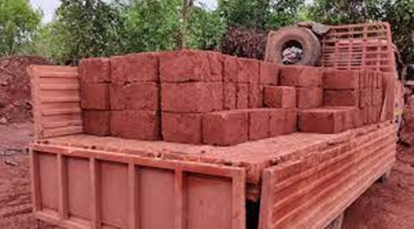 പണിയില്ലാതെ നിരവധി തൊഴിലാളികള്‍