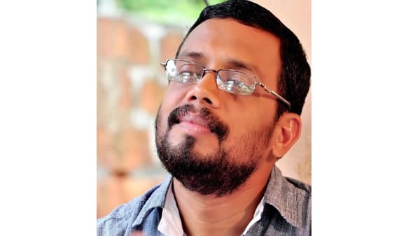 അവിടം കൊണ്ടും അദ്ദേഹം നിര്‍ത്തിയില്ല.