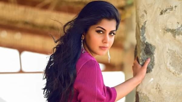 റേഡിയോ റെഡ് എഫ് എമ്മില് റേഡിയോ റെഡ് എഫ് എമ്മില്