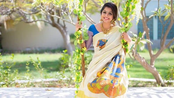 മോഡേണ് ഡ്രസിട്ട് സാമൂഹ്യ മാധ്യമങ്ങളിലൂടെ മോഡേണ് ഡ്രസിട്ട് സാമൂഹ്യ മാധ്യമങ്ങളിലൂടെ