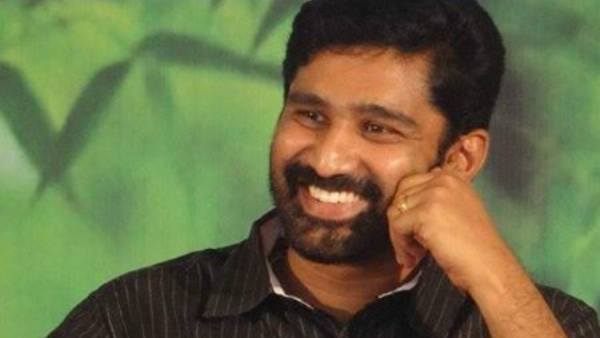 ബല്‍റാമിന്റെ കാര്‍ തട്ടി യുവതിക്ക് പരിക്ക്