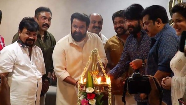 ഇപ്പോള് തന്നെ ഞാൻ അകത്ത് പറയുന്ന കാര്യങ്ങൾ വെളിയിൽ 