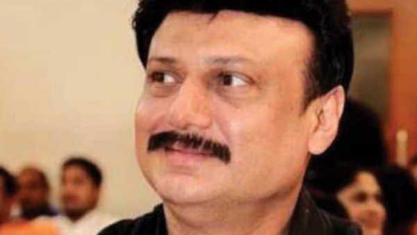 ജോയ് മാത്യു, ബൈജു സന്തോഷ്, പ്രേം കുമാര്‍ എന്നിങ്ങനെയുള്ളവരാണ്