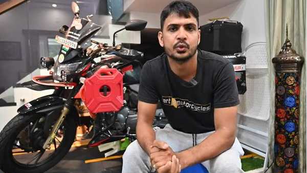 അതേസമയം, തെറിവിളികള്‍ ശക്തമായതോടെയാണ് പോസ്റ്റ് പിന്‍വലിച്ചതെന്ന വിശദീകരണവുമായി
