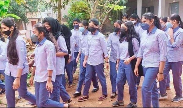 ജെന്‍ഡര്‍ ന്യൂട്രല്‍ യൂണിഫോം പദ്ധതി 