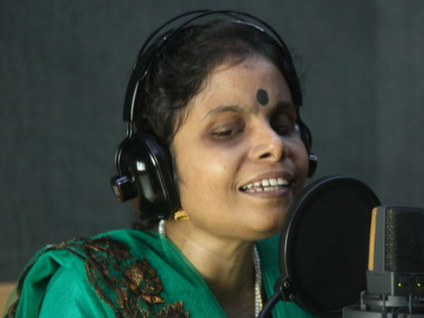 സമൂഹം കല്‍പ്പിച്ചു വെച്ചിട്ടുള്ള രീതികള്‍ കടന്നു പെരുമാറിയാല്‍