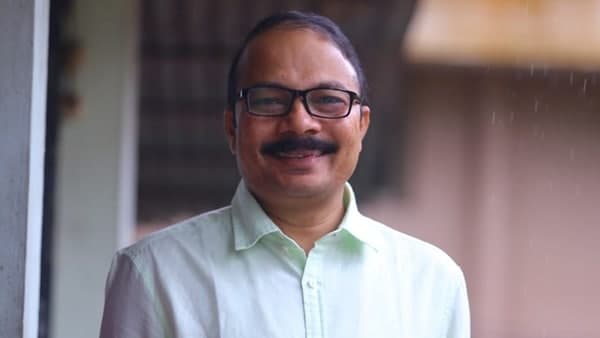 പൊതുജനം വഴിയിൽ കൈകാര്യം ചെയ്യുന്ന കാലം 