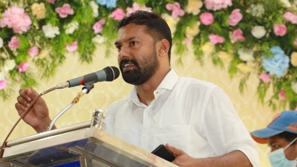 യൂത്ത് കോൺഗ്രസ് നിലപാട് സ്ത്രീകളോടുളള