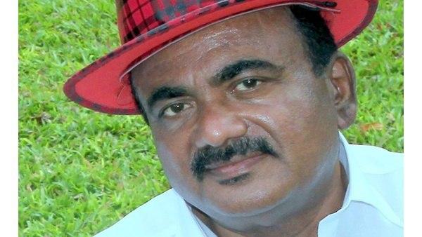 കൊച്ചു കൊച്ചു പടങ്ങള്‍ എടുത്ത് വമ്പന്‍ സിനിമകളെ 