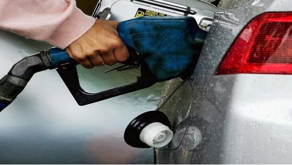 കമ്പനികൾ സർക്കാരുമായി കൂടിയാലോചിക്കുന്നു