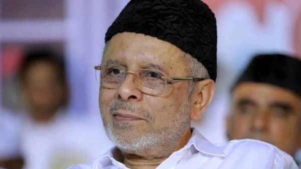 പിതാവ് പി എം എസ് എ പൂക്കോയ തങ്ങളുടെ മരണത്തോടെ 