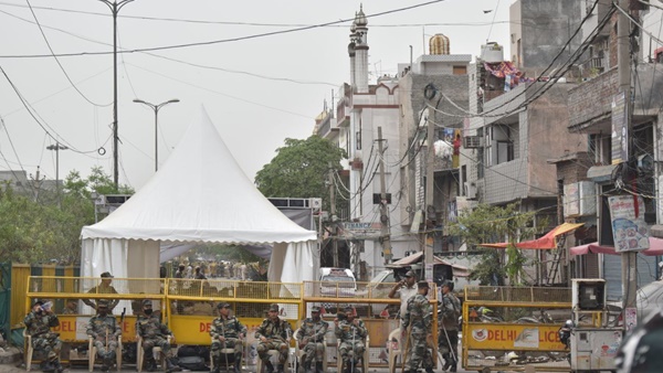 പൊളിക്കല്‍ നടന്ന സ്ഥലം ലക്ഷ്യമാക്കിയാണ് കോണ്‍ഗ്രസ്