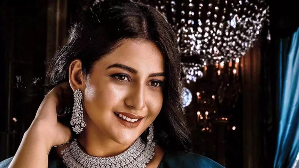 ഫോണില് തിരികെ ബന്ധപ്പെടാന് നോക്കുമ്പോള് ഫോണില് തിരികെ ബന്ധപ്പെടാന് നോക്കുമ്പോള്