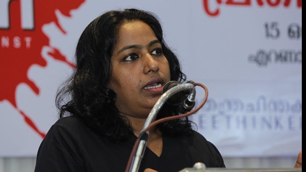 ഷാഹിന കെകെയും വരുണ് രമേശിന്റെ ഷാഹിന കെകെയും വരുണ് രമേശിന്റെ