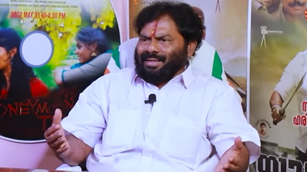 ആദ്യം തന്നെ ദിലീപ് കിട്ടേണ്ട പണം വാങ്ങിക്കും.