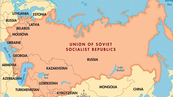 അധികാരമേറ്റടുത്തപ്പോള്‍ കമ്മ്യൂണിസ്റ്റ്