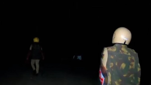  ടിക്കറ്റ് വച്ചുള്ള പരിപാടിക്കായി വൈകിട്ടോടെ തന്നെ 