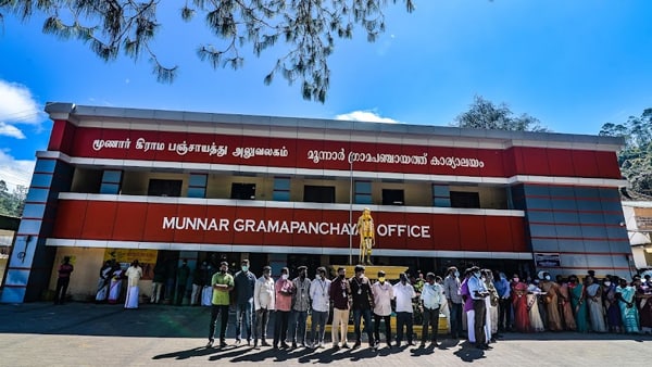 കഥയിലെ നായികാ-നായകന്മാര്‍