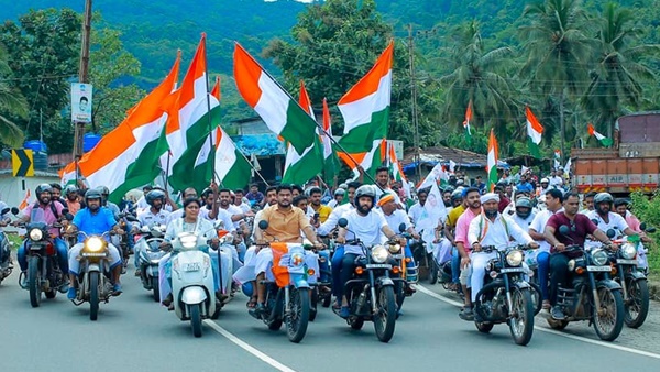 കേരളത്തിലേക്ക് പ്രവേശിച്ച ഭാരത് ജോഡോ യാത്രയ്ക്ക്