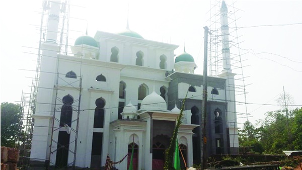 മതസൌഹാർദ്ദത്തിന്റെ മികച്ച മാതൃക കൂടിയാണ് 