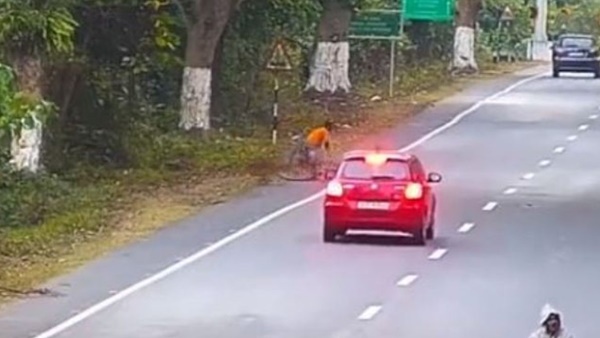 അസമിലെ കാസിരംഗ നാഷണൽ പാർക്കിലാണ് സംഭവം 