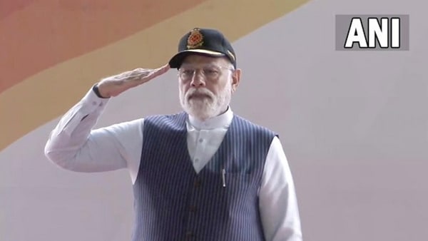 ഐ എൻ എസ് വിക്രാന്ത് നിർമ്മാണത്തിൽ പഞ്ച് പ്രാണിന്റെ ഐ എൻ എസ് വിക്രാന്ത് നിർമ്മാണത്തിൽ പഞ്ച് പ്രാണിന്റെ