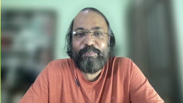 കൂടെ നിന്ന് പറയുകയും വിമർശിക്കേണ്ടപ്പോൾ വിമർശിക്കുക