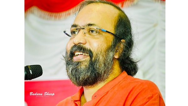 ഇപ്പോഴെന്താണ് നിങ്ങളെപ്പറ്റിയിങ്ങനെ പോസ്റ്റുകൾ 