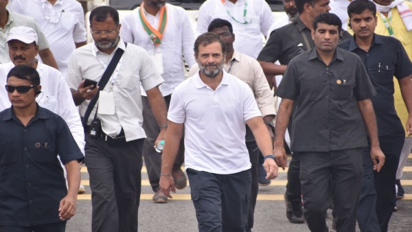  പ്രീതി ഗാന്ധിക്കെതിരെ രൂക്ഷവിമർശനം