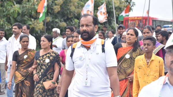കർണാടക പിസിസി അധ്യക്ഷന്‍ ഡികെ ശിവകുമാറില്‍ നിന്നും