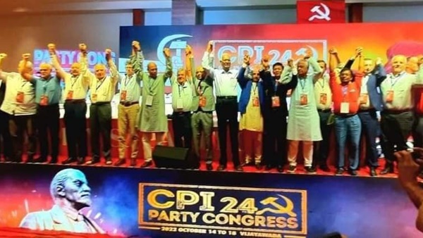 സാമുദായിക രീതിയില്‍ സംഘടനകള്‍ ഉണ്ടാക്കുന്നതിനോട് 
