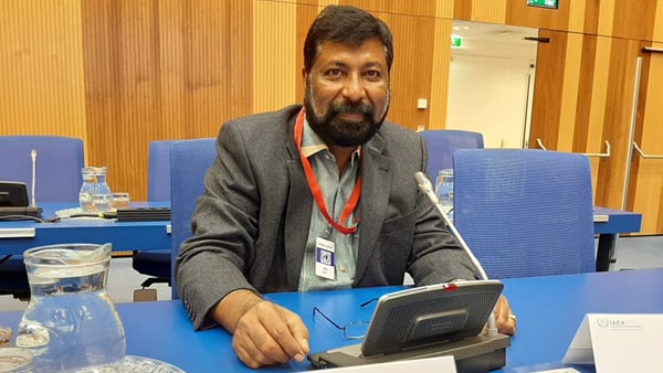 മാപ്പ് പറയാമെന്നും സംവിധായകൻ മാപ്പ് പറയാമെന്നും സംവിധായകൻ