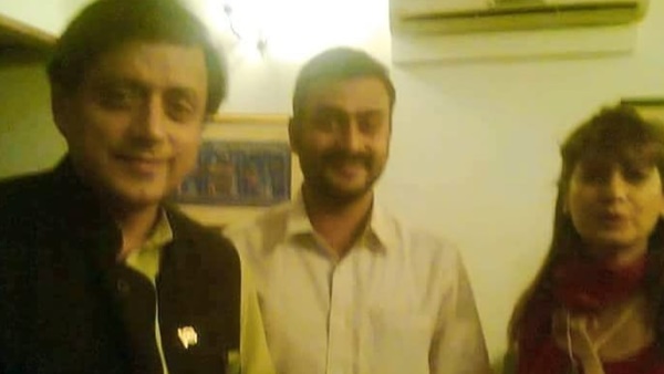 കുറച്ചു പഴക്കം ചെന്ന ഫോട്ടോ ആണ്