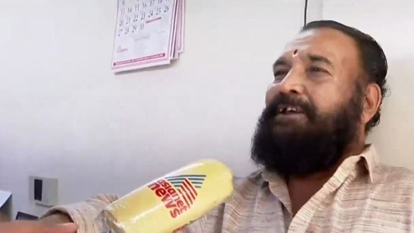 തുടക്കത്തില്‍ തന്നെ വിറ്റുപോയ ടിക്കറ്റിനാണ്