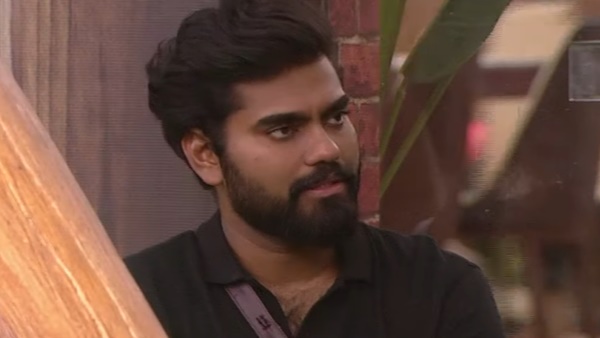 ടാസ്കിന്റെ ഭാഗമായി ഒന്ന് പോരാഞ്ഞ് രണ്ടെണ്ണം എടുക്കാം ടാസ്കിന്റെ ഭാഗമായി ഒന്ന് പോരാഞ്ഞ് രണ്ടെണ്ണം എടുക്കാം