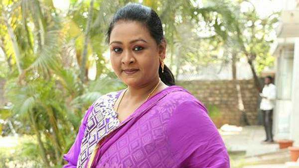 കോഴിക്കോട് ഹൈലൈറ്റ് മാളിൽ സിനിമയുടെ