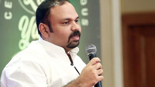 ട്രാവല്‍ അതിനൊപ്പം അങ്ങ് പോയതാണ്