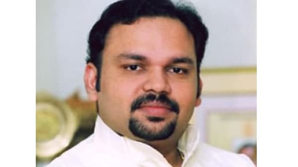 പലരാജ്യങ്ങളിലൂടെ സഞ്ചരിച്ച് ഇത്തരം ഒരു ഷോ