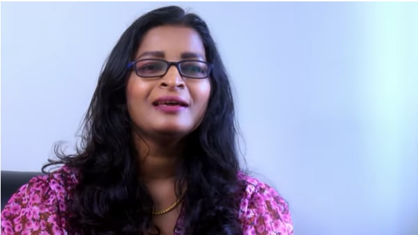 ഞാന് റോബിനെ എത്രത്തോളം സ്നേഹിക്കുന്നുണ്ടെന്ന് ഞാന് റോബിനെ എത്രത്തോളം സ്നേഹിക്കുന്നുണ്ടെന്ന്
