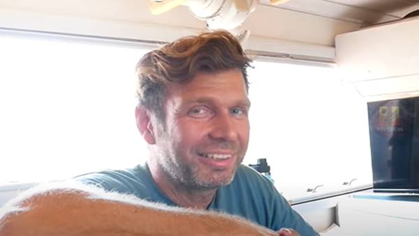 ഒരു വര്‍ഷത്തെ അവധി