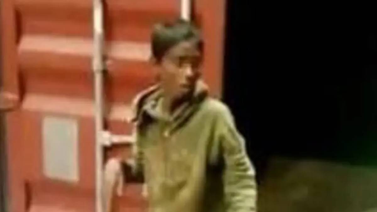 കണ്ടെയ്നറിനകത്തുനിന്ന് ശബ്ദം