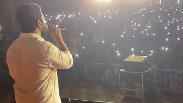 സെല്‍ഫി എടുക്കാന്‍ തിരക്ക് 