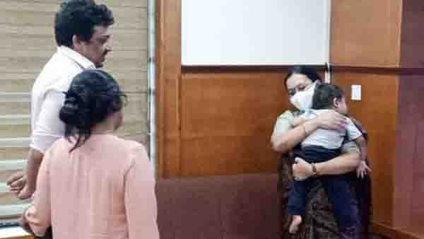 പ്രശസ്തിക്ക് താല്‍പര്യമില്ല, കുട്ടി രക്ഷപ്പെടട്ടേ