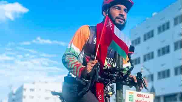 ഒരു ദിവസം 100 കിലോമീറ്റര് ഒരു ദിവസം 100 കിലോമീറ്റര്