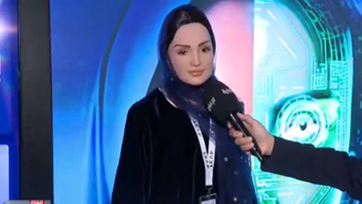 പര്‍ദയും ഷാളും അണിഞ്ഞ് 