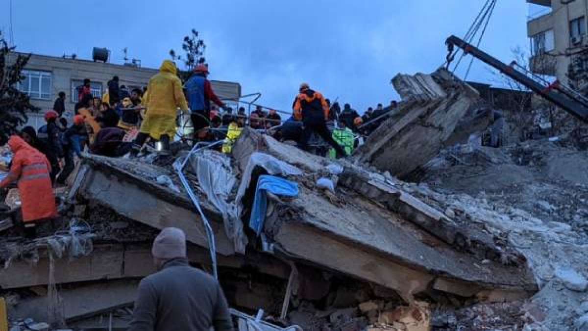 earth quake earth quake